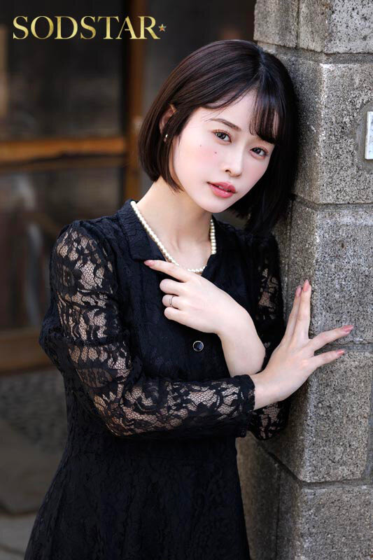 【衝撃】未亡人MINAMOの絶叫中出しSEXが話題沸騰！配達員に強制筆おろし4K激写【無料サンプル動画あり】 - 画像2